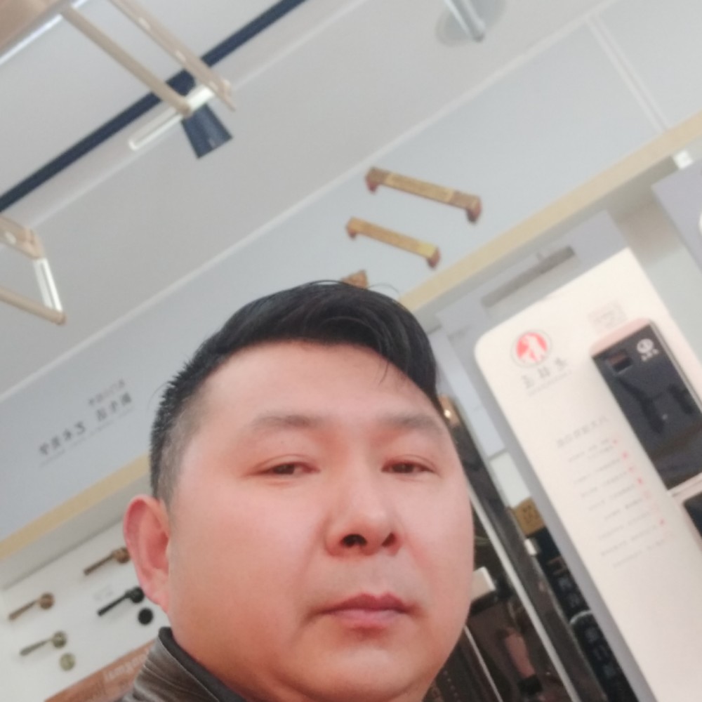 2387895952的照片