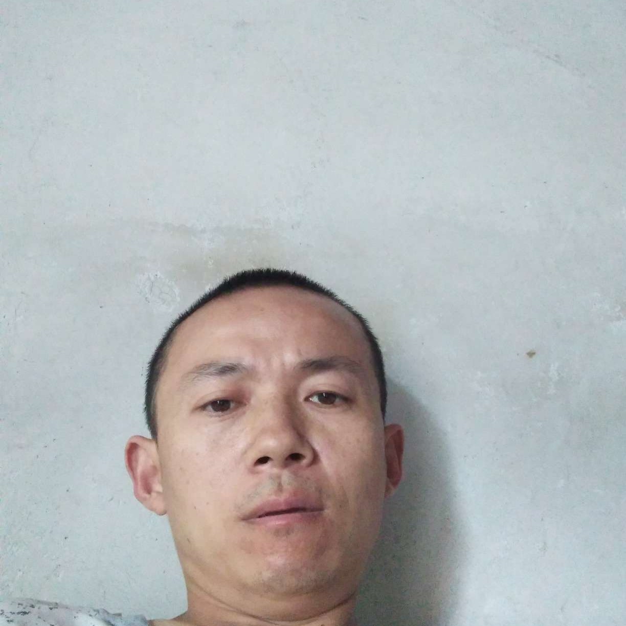 个性回眸小兔子的照片