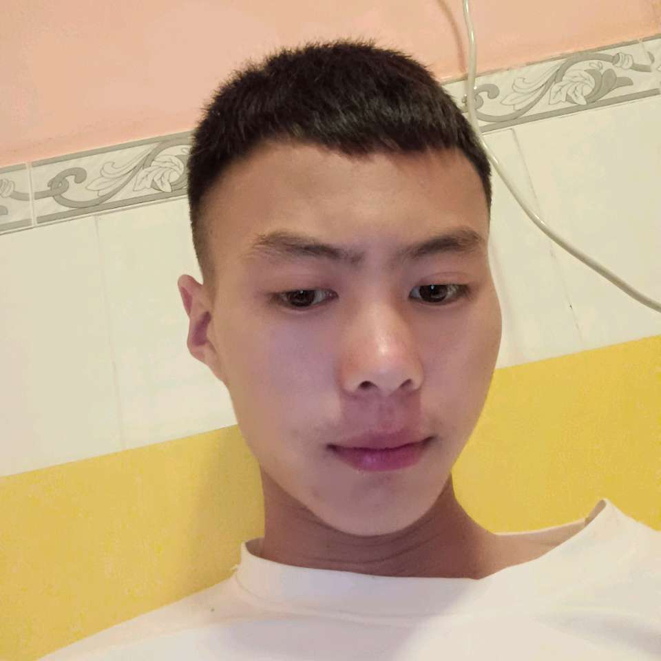 透彻迎巨人的照片