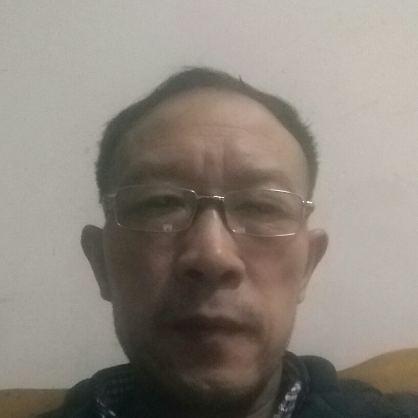 瑞雪蹙眉大气的照片