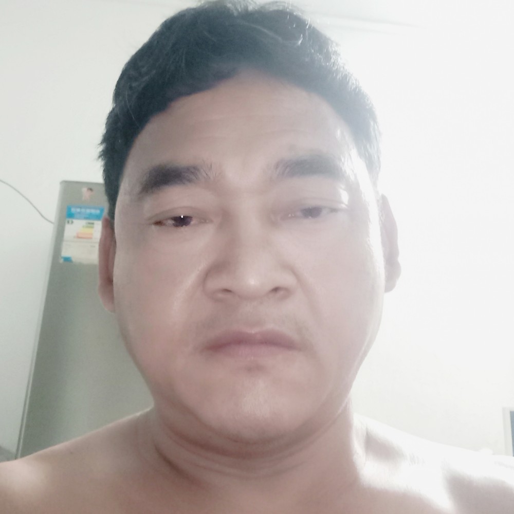 青梅骄孑的照片