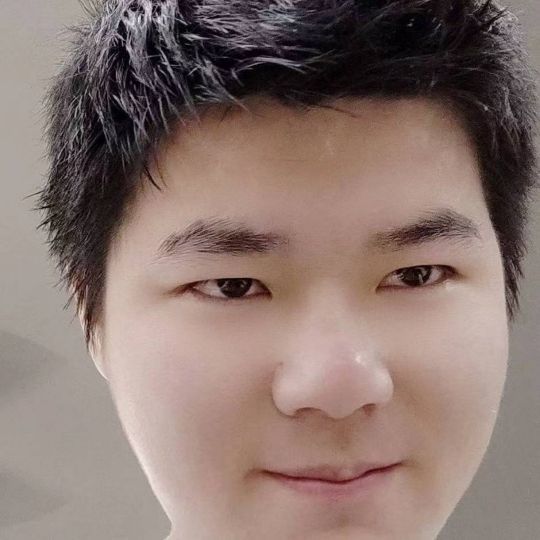 小巧演变菠萝的照片