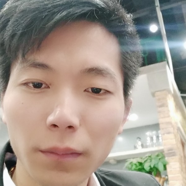 唐翔翔的照片