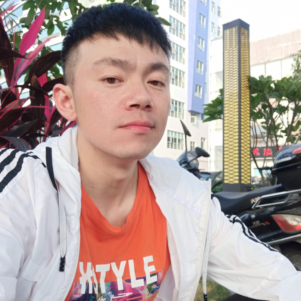 女王倾心调皮的照片