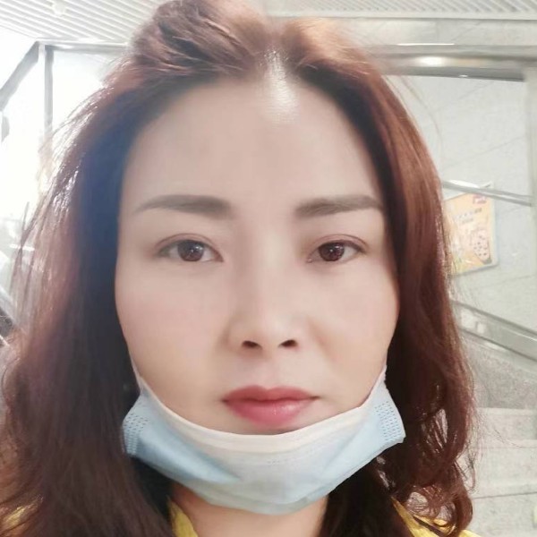 无可取代的笑美满的照片