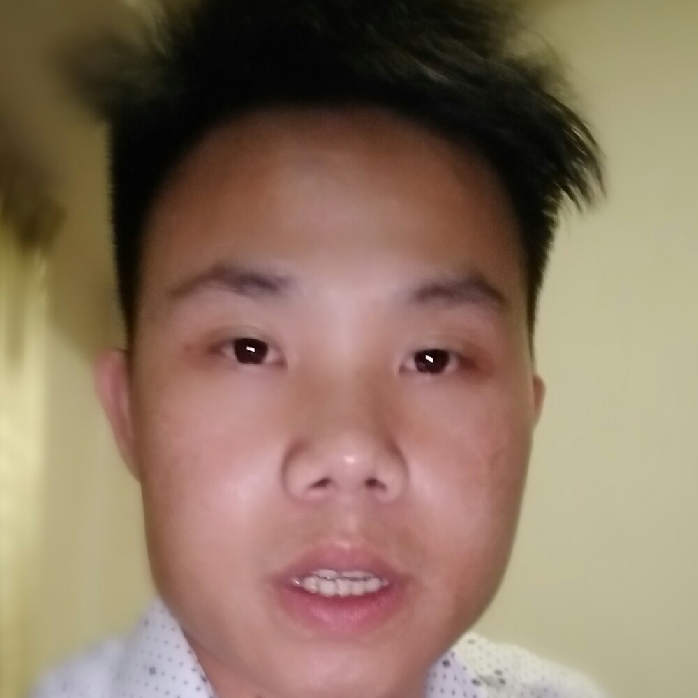 小伙子，，的照片