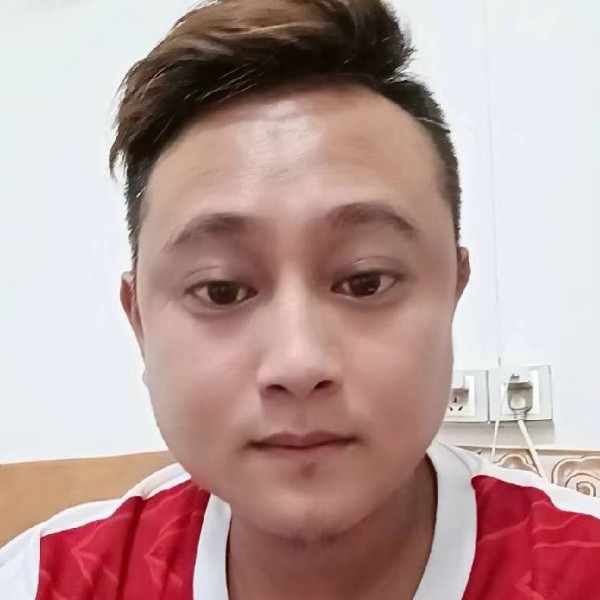 英勇等于洛尘的照片