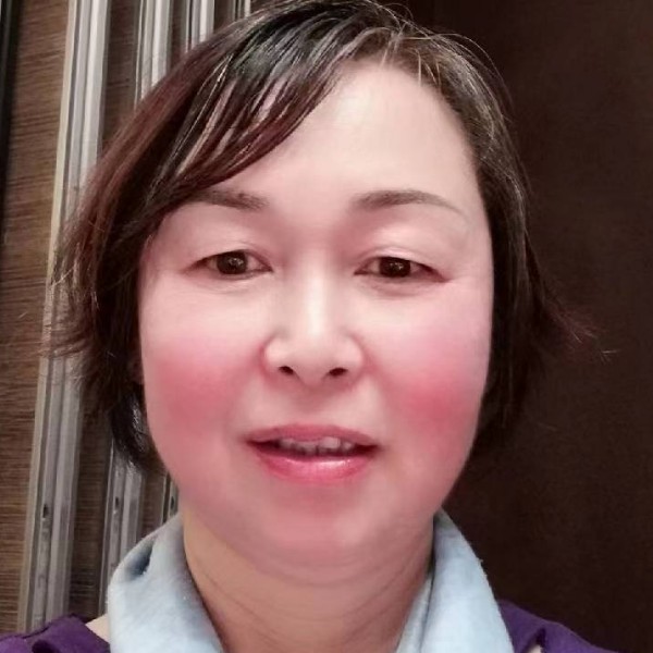 福气小姐姐的照片
