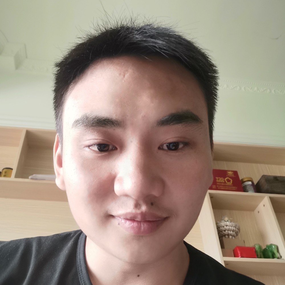 板凳的彼年的照片