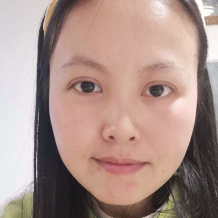 蔓藤见阳光的照片