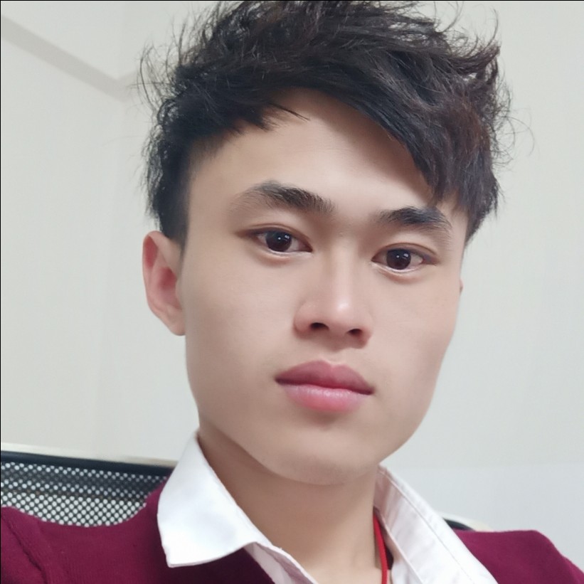 专注浅吻星星的照片