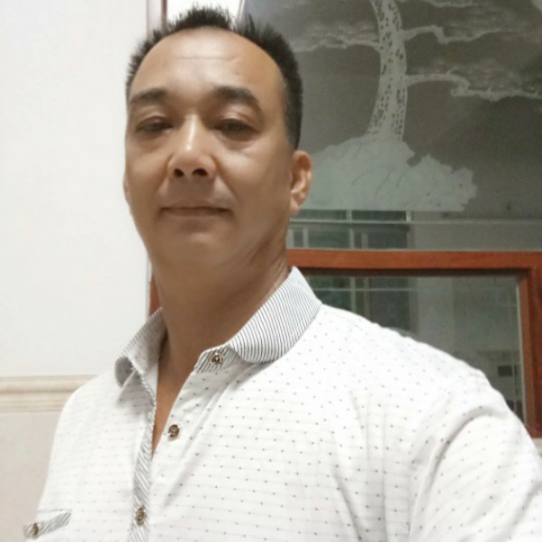 钟生平的照片