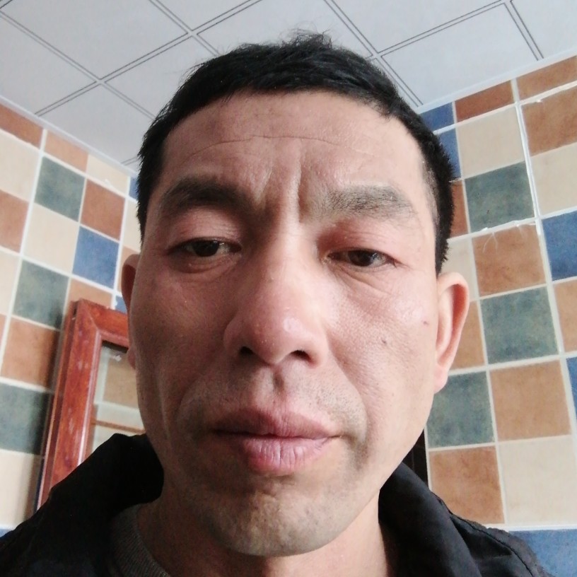 微笑回首月饼的照片