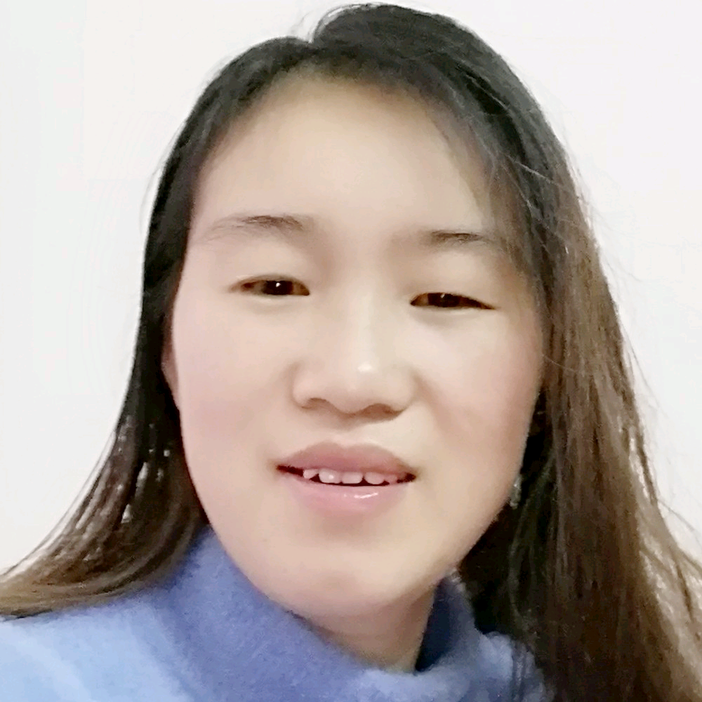 背包深拥呆萌的照片