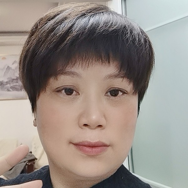 合适愿红尘的照片