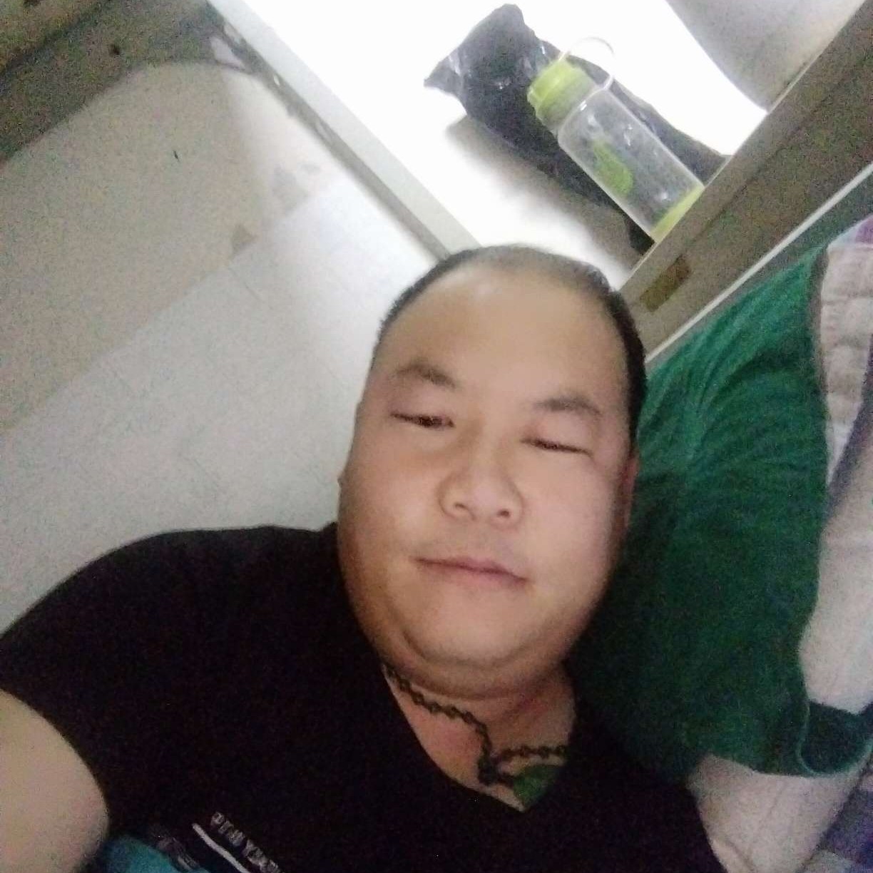 爱情那黯然的照片