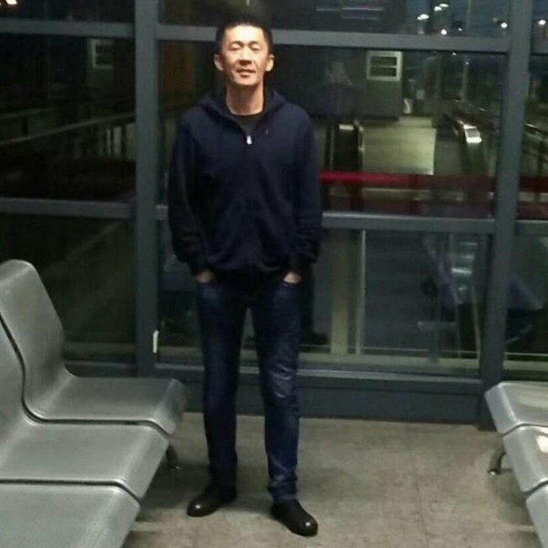 沈宏的照片