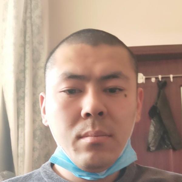 红尘腼腆的照片