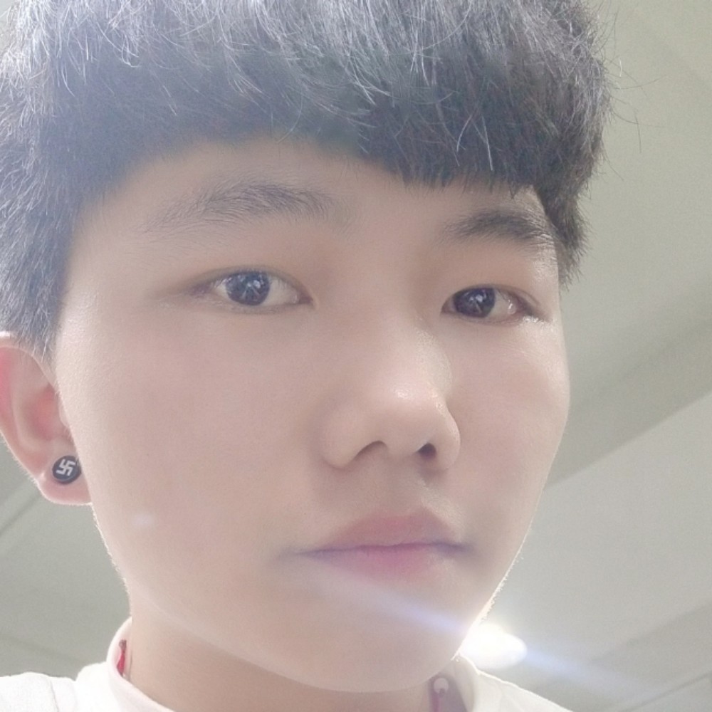 坦率漫步沐樱的照片
