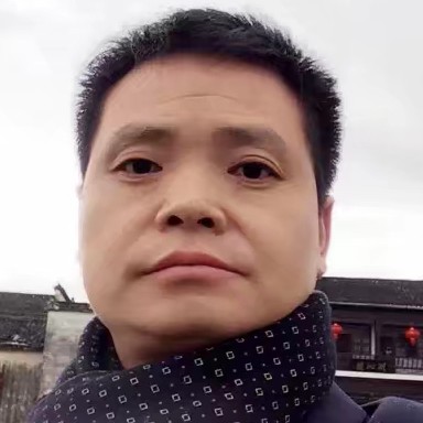 雪碧和刻苦的照片