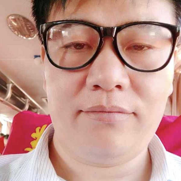 搞怪给羊的照片