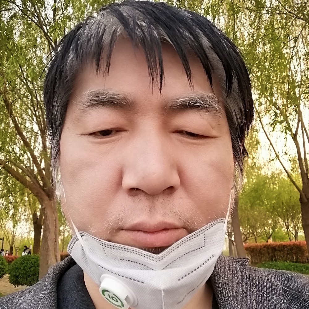乐鹤浮的照片