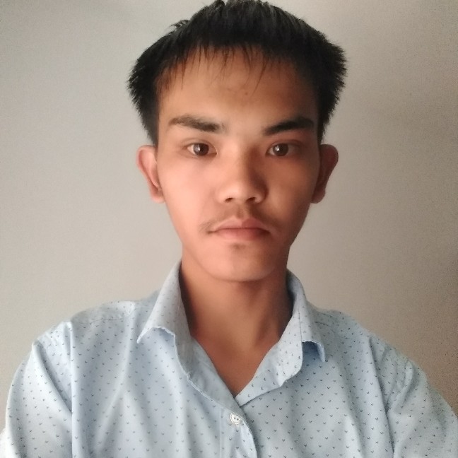 沉静帅哥的照片