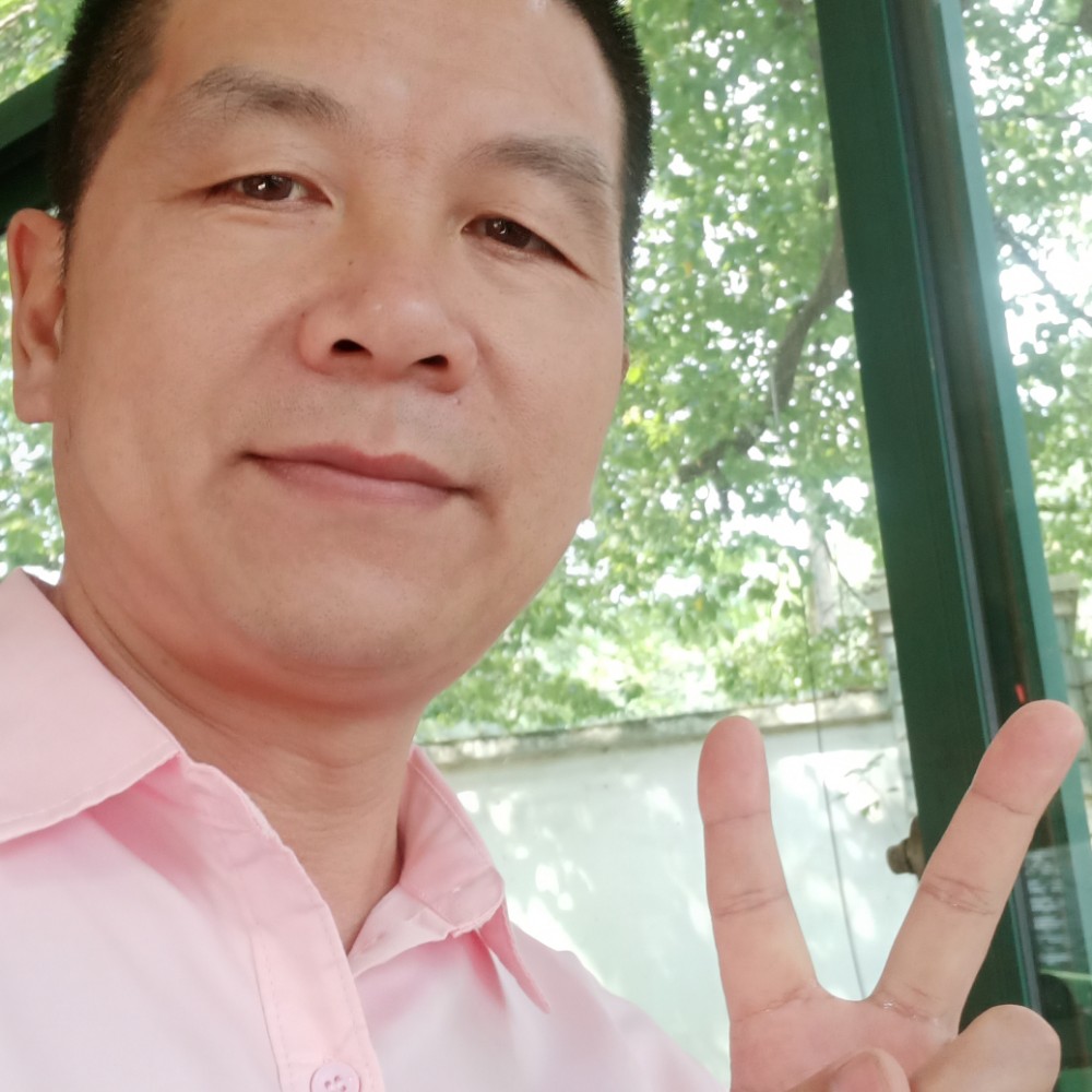 笑对人且的照片