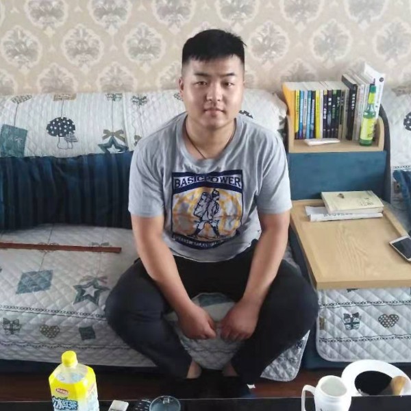 秀发深情的照片