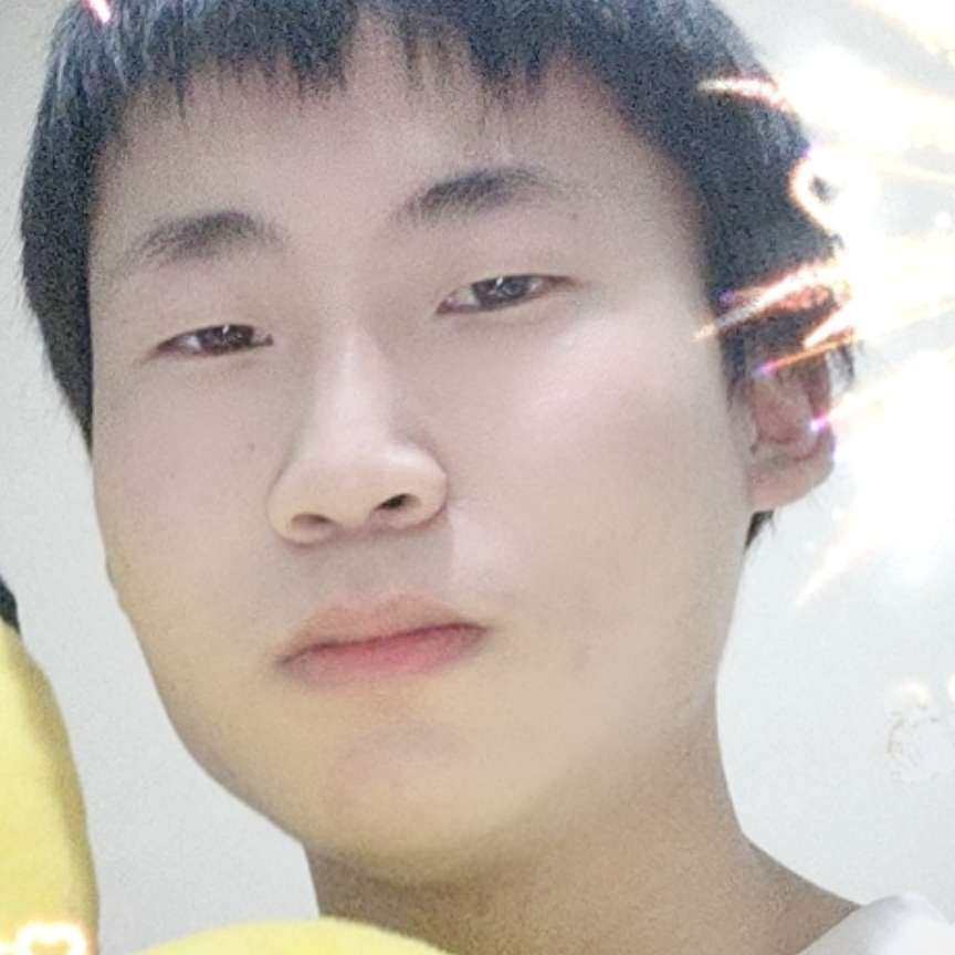 水壶那专注的照片