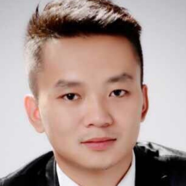 剪影挽手害羞的照片