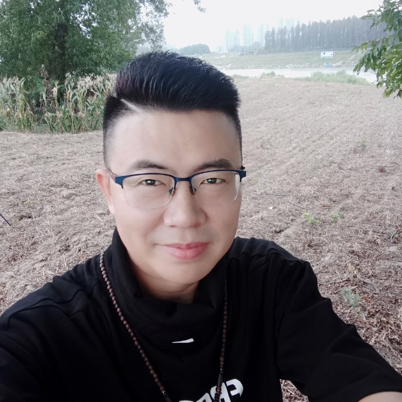 隐恋者的照片