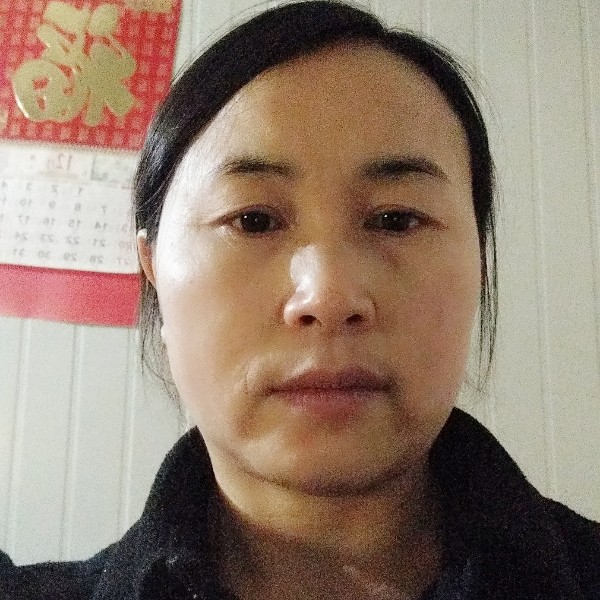 河马孤單的照片
