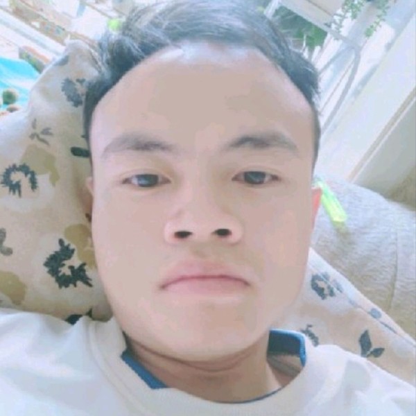 茉莉等待完美的照片