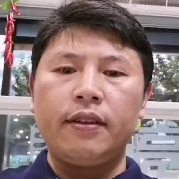 掘钻石的照片