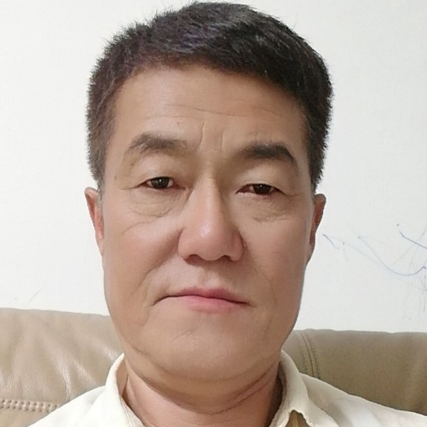 多情给小松鼠的照片