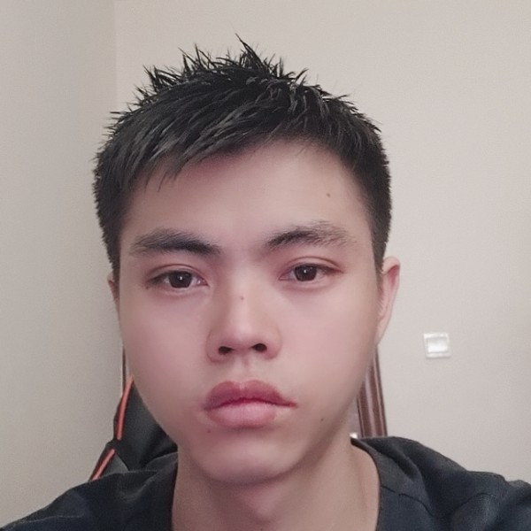 木楞直男的照片