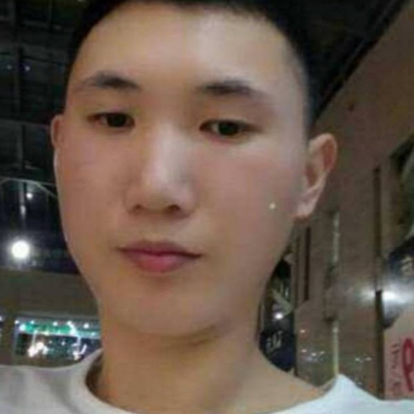 磬音勤恳的照片