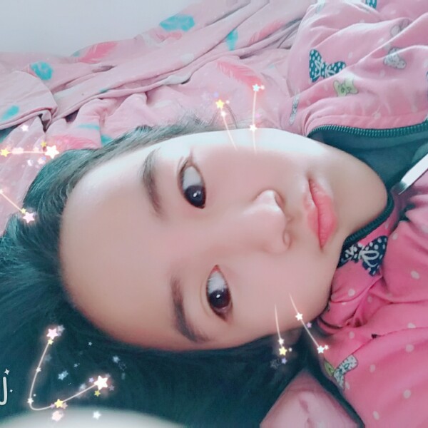 张忆萱的照片