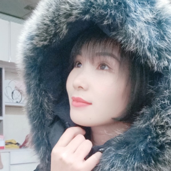 月烁的照片