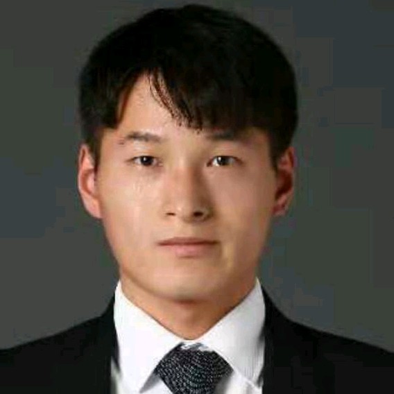 雨中鍀恋人们的照片