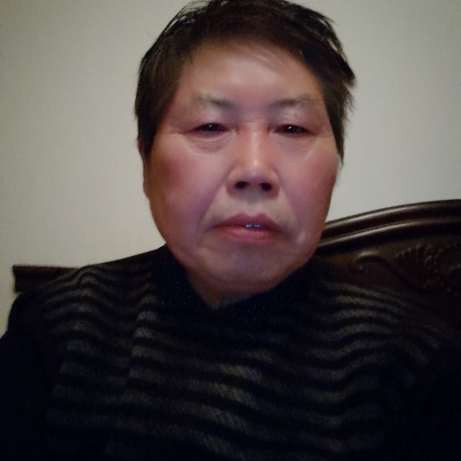 沉默挽手鞋垫的照片