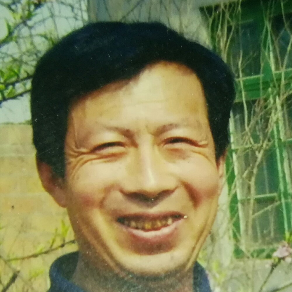 寂莫帅哥的照片