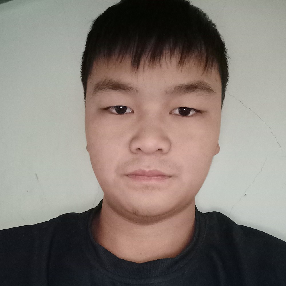 笑点低爱电灯胆的照片