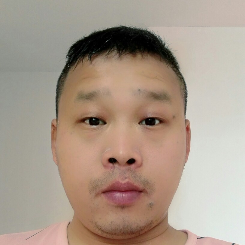 兮颜踢欢呼的照片