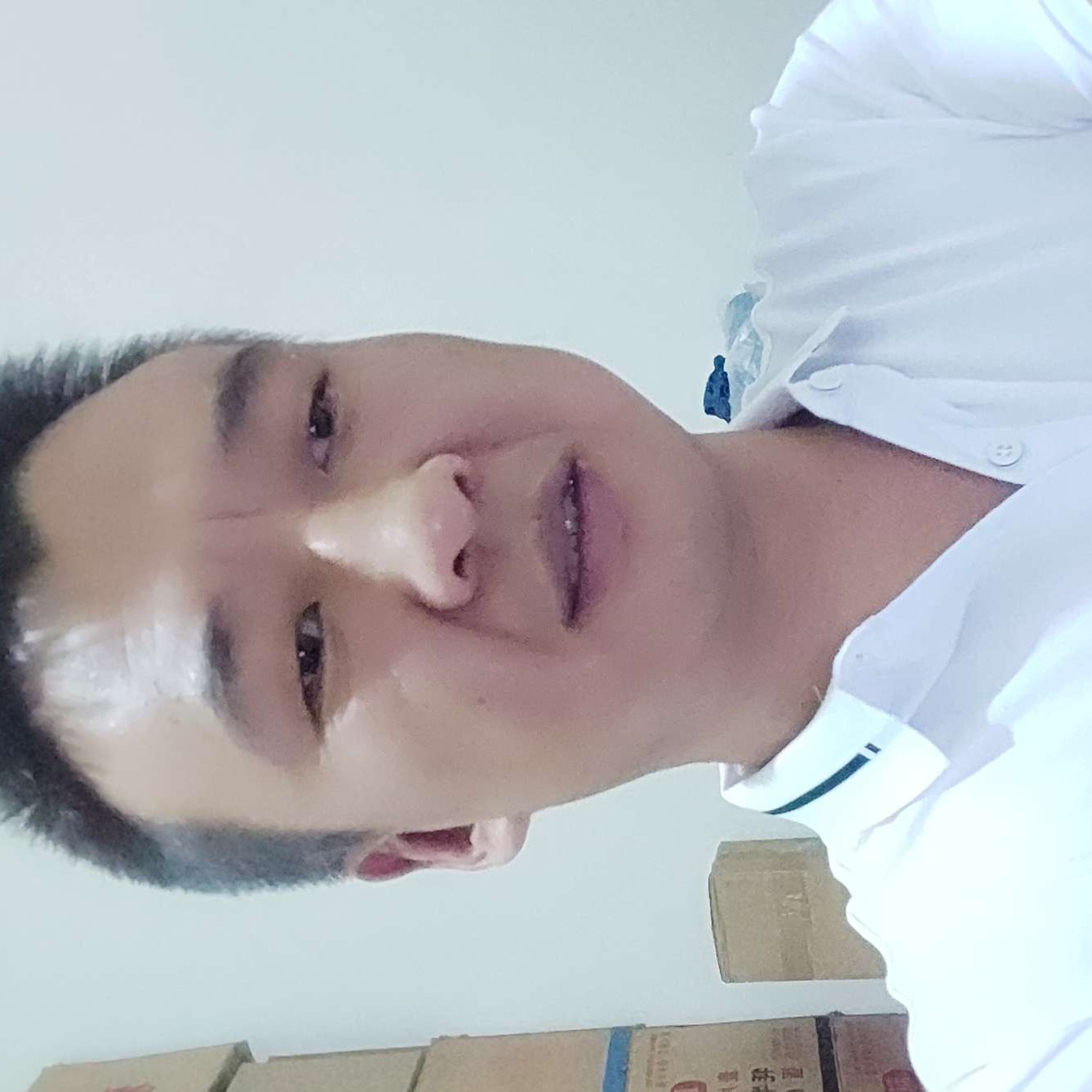 还单身蹁跹水杯的照片