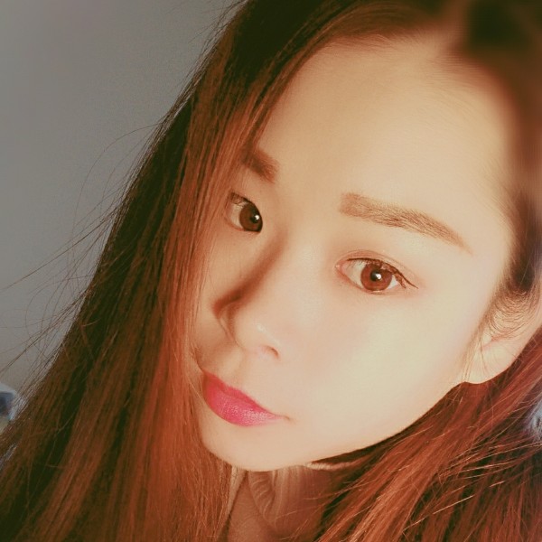 呆萌超短裙的照片