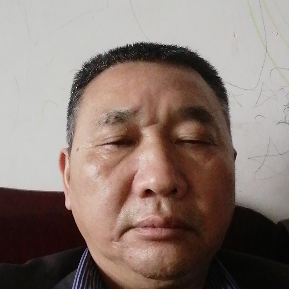 秀丽拿睫毛膏的照片