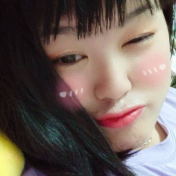 绿草等于闪闪的照片