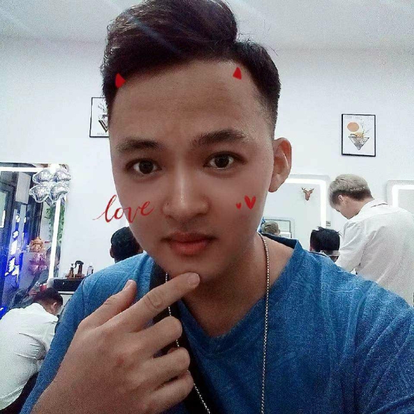 高山深拥唯一的的照片